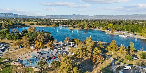 6625 Whitaker Ave, Lake Balboa, CA 91406