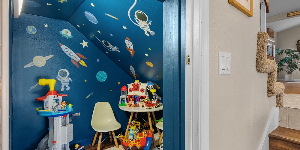 11512 E. Buttercreek RD, Moorpark, CA 93021