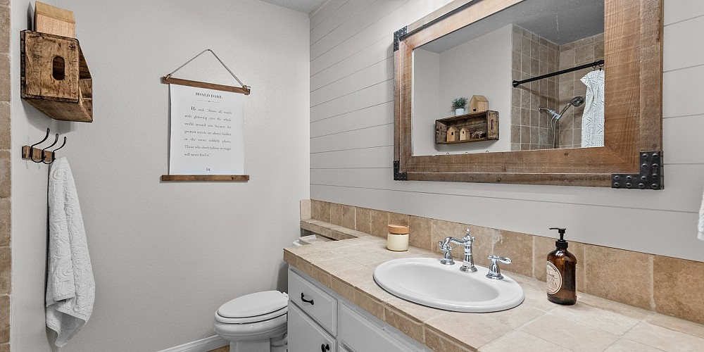 11512 E. Buttercreek RD, Moorpark, CA 93021