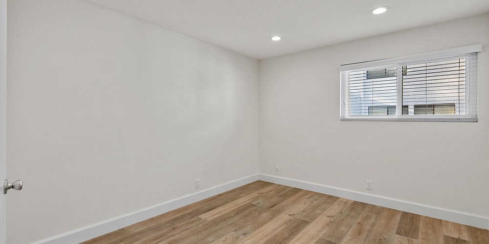 21535 Erwin St. 131, Woodland Hills, CA 91367