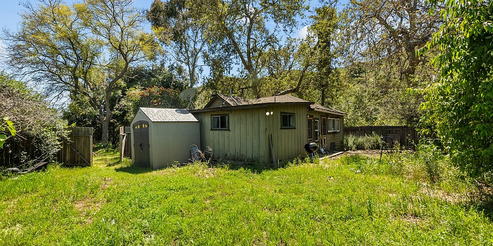 5682 Pine Grove Road, Santa Paula, CA 93060