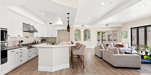 2105 Lonestar Way, Thousand Oaks, CA 91362