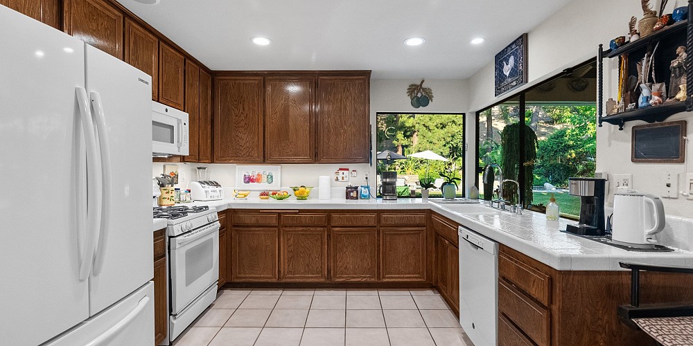 5786 Carell Ave, Agoura Hills, CA 91301