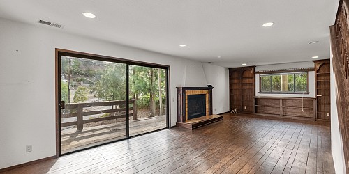 1557 Lookout Dr, Agoura Hills, CA 91301