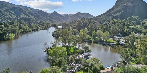 2239 Pinecrest Road, Agoura Hills, CA 91301