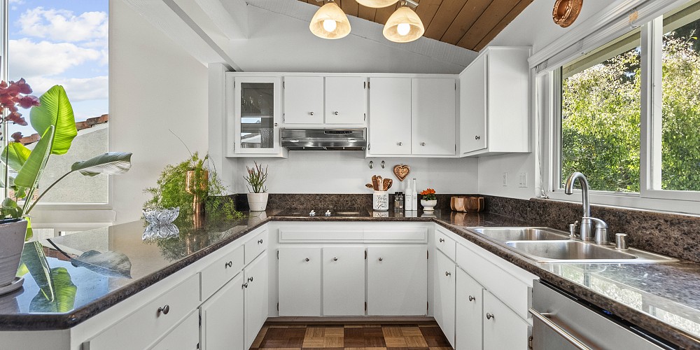 28366 Rey De Copas Lane, Malibu, CA 90265