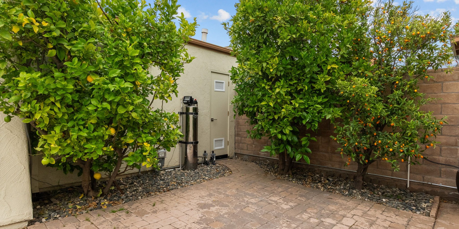 32140 Watergate Rd, Westlake Village, CA 91361