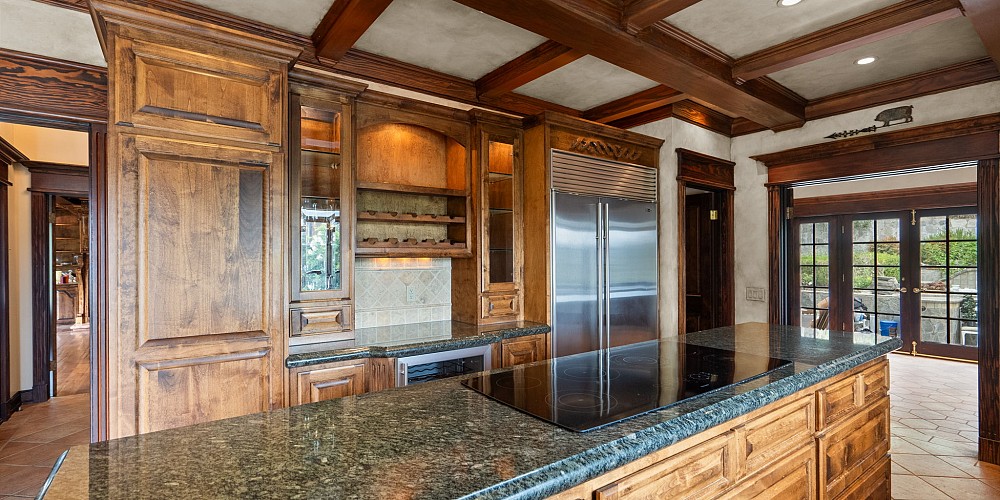 1561 Lookout Drive, Agoura Hills, CA 91301