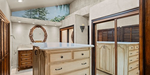 1561 Lookout Drive, Agoura Hills, CA 91301