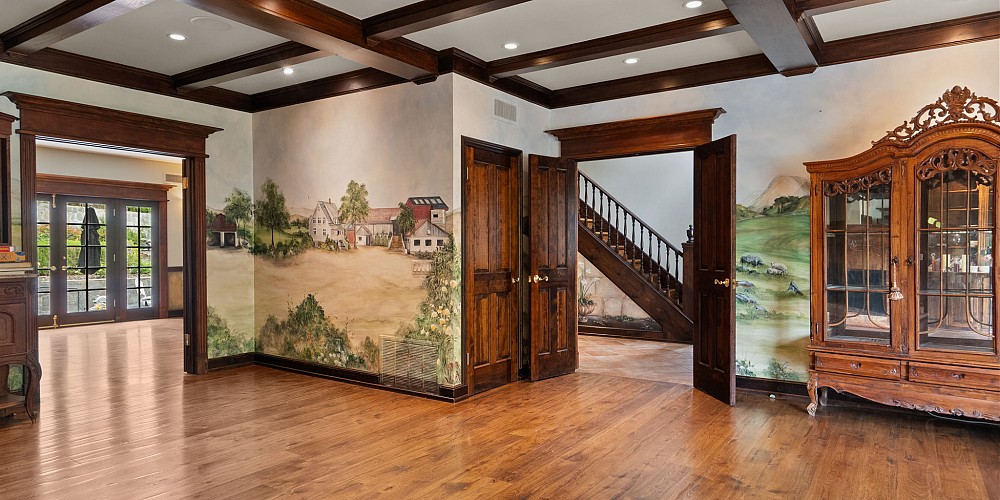 1561 Lookout Drive, Agoura Hills, CA 91301