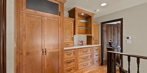 1561 Lookout Drive, Agoura Hills, CA 91301