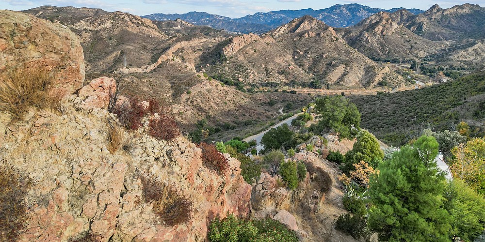 1561 Lookout Drive, Agoura Hills, CA 91301