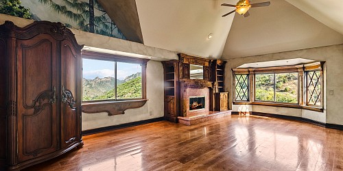 1561 Lookout Drive, Agoura Hills, CA 91301