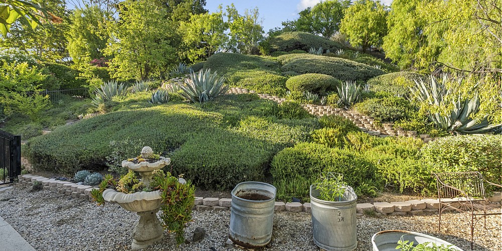 29845 Vista Del Arroyo, Agoura Hills, CA 91301