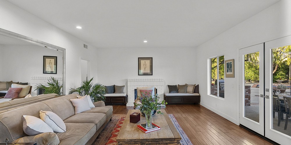 29845 Vista Del Arroyo, Agoura Hills, CA 91301