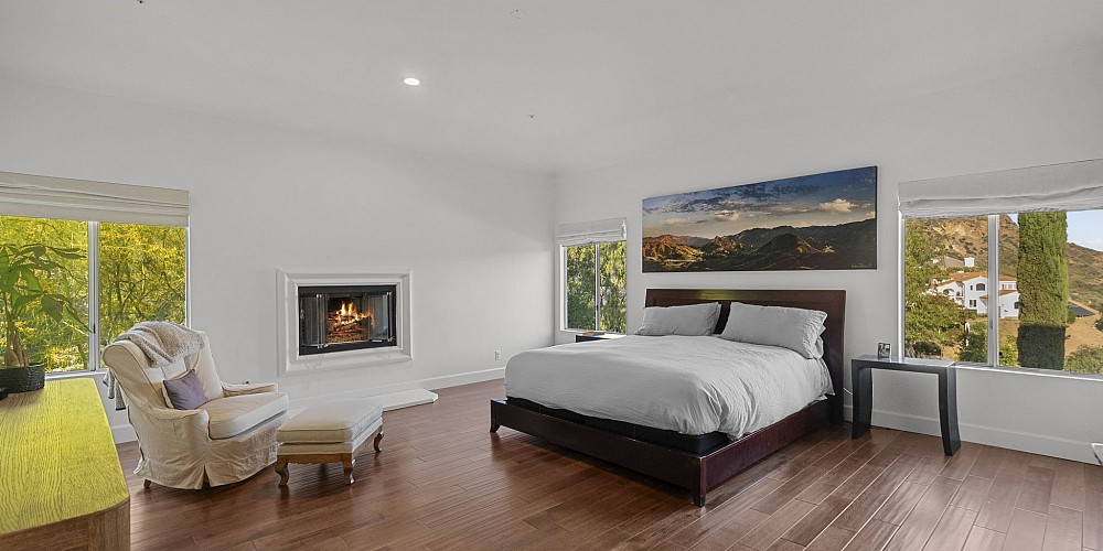 29845 Vista Del Arroyo, Agoura Hills, CA 91301