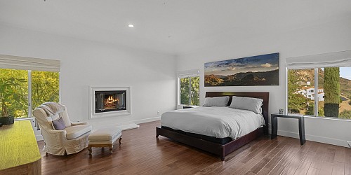 29845 Vista Del Arroyo, Agoura Hills, CA 91301