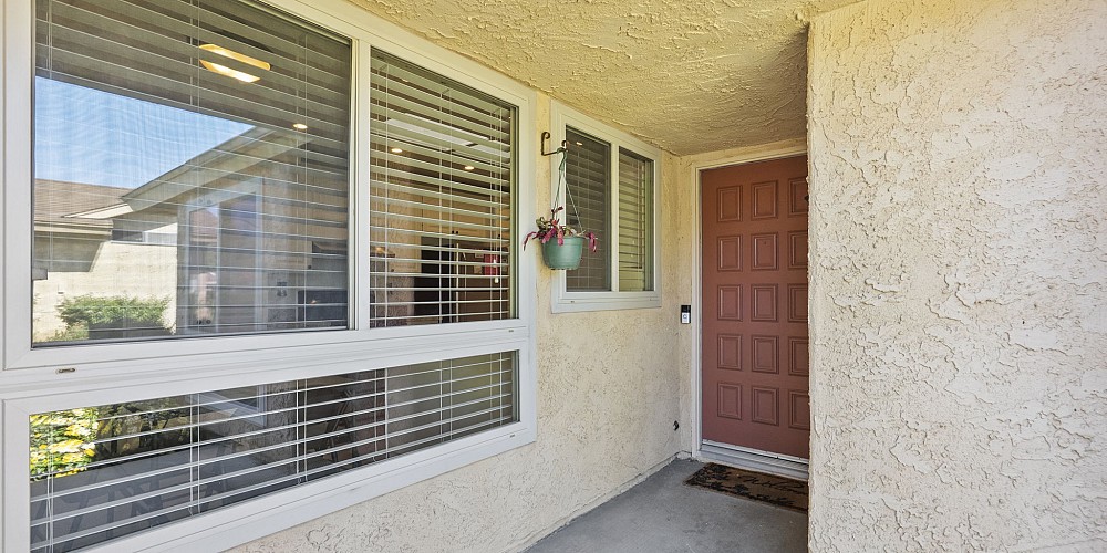 3211 Village 3, Camarillo,  93012