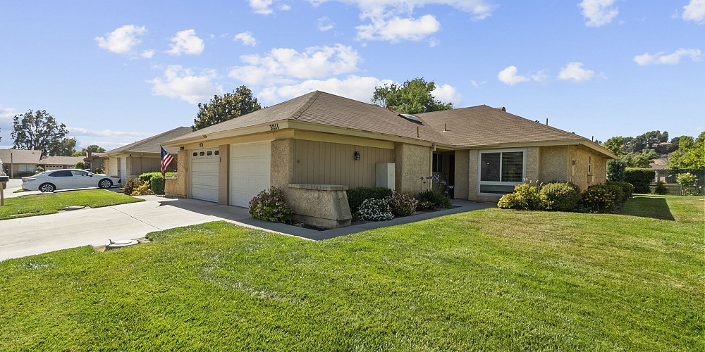 3211 Village 3, Camarillo,  93012