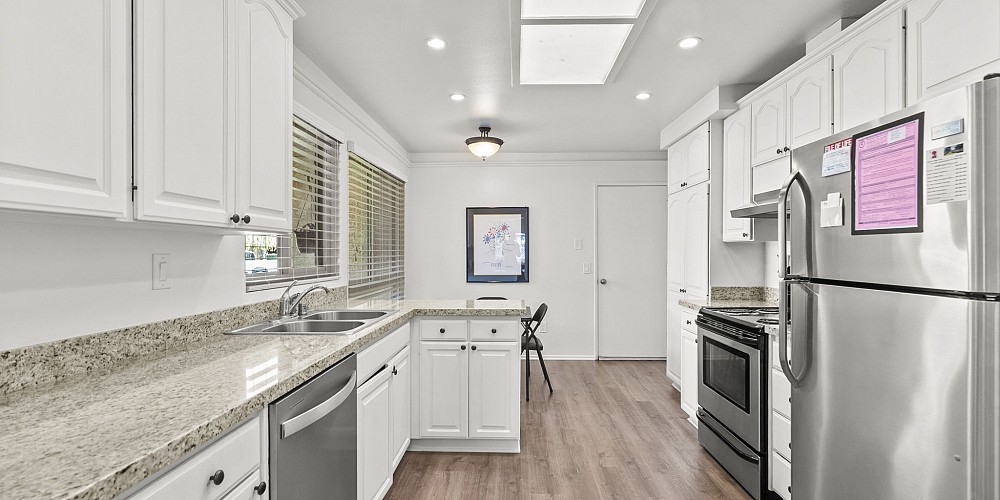 3211 Village 3, Camarillo,  93012