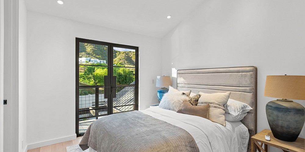 33235 Mulholland Highway, Malibu, CA 90265