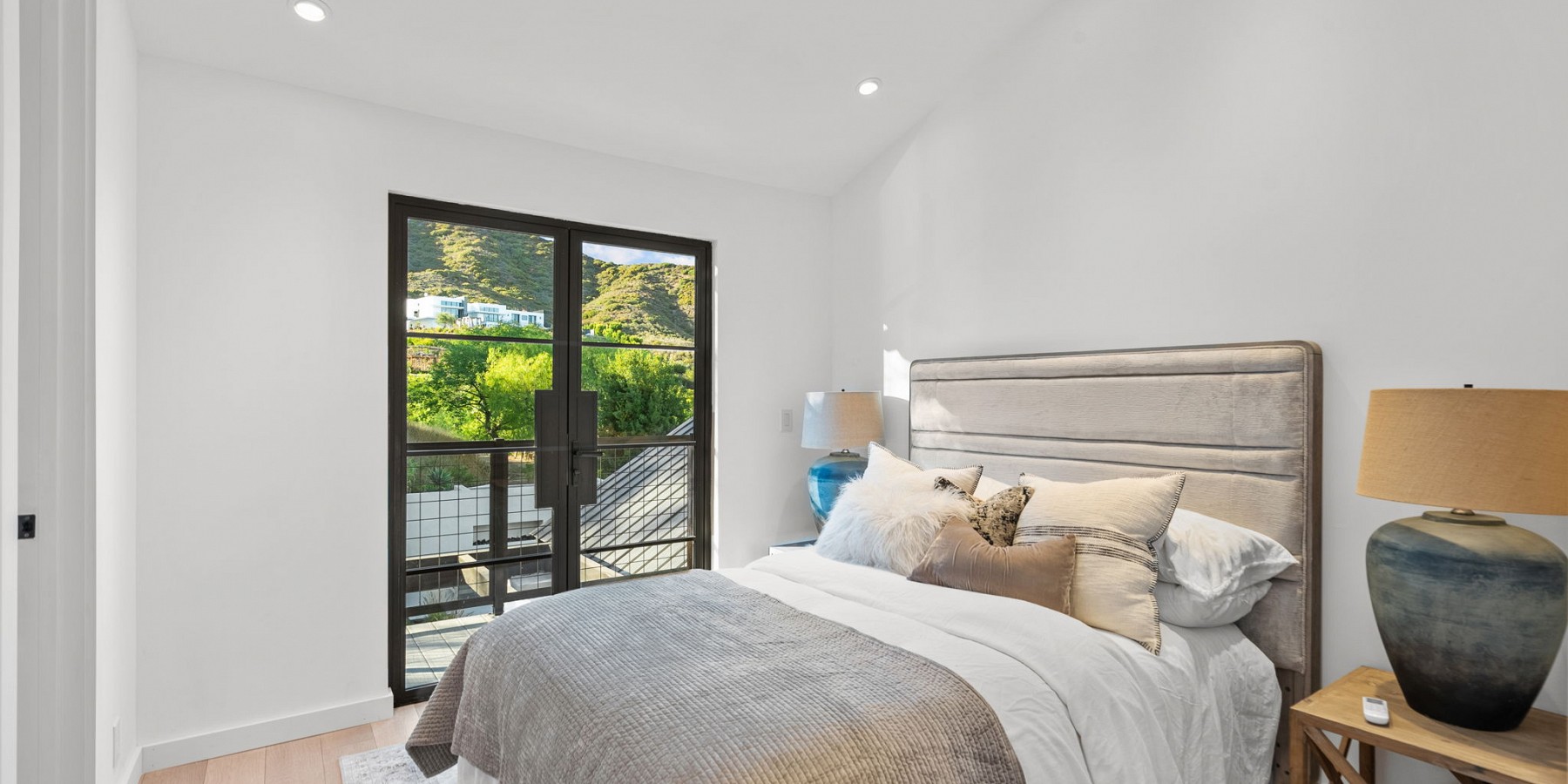 33235 Mulholland Highway, Malibu, CA 90265