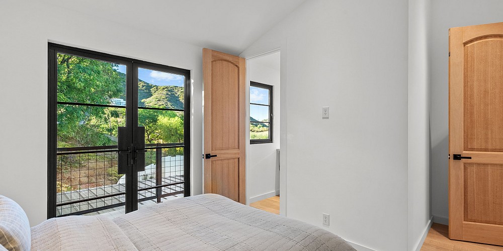 33235 Mulholland Highway, Malibu, CA 90265