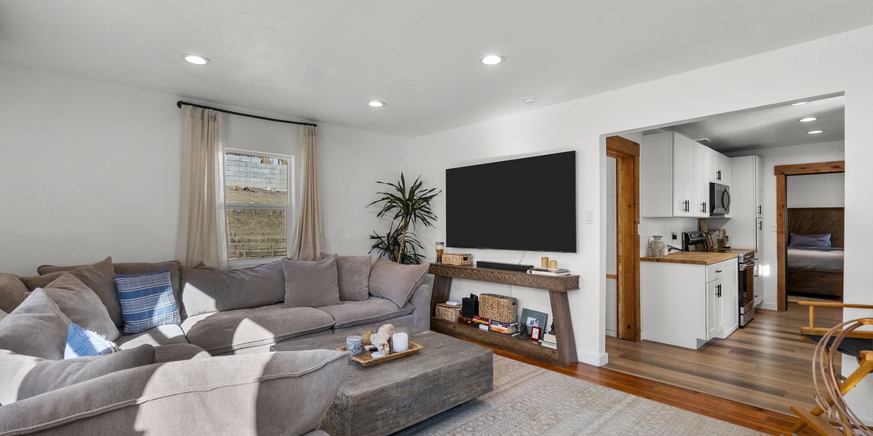 5429 Fairview PL, Agoura Hills, CA 91301