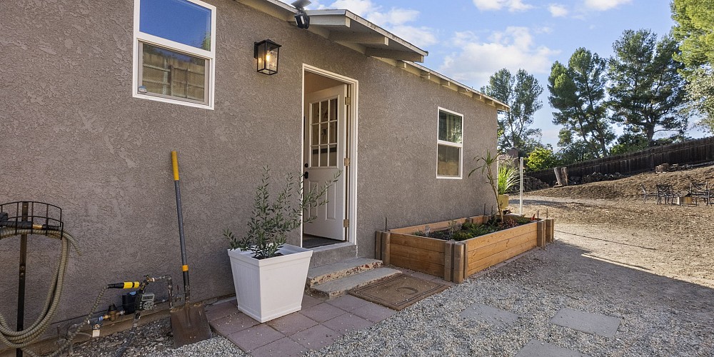 5429 Fairview PL, Agoura Hills, CA 91301