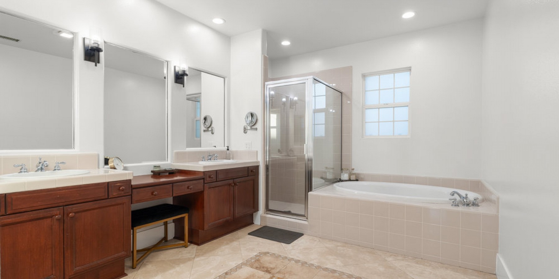 106 Via Ricardo, Newbury Park, CA 91320