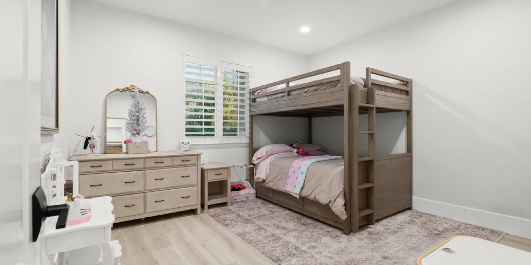 106 Via Ricardo, Newbury Park, CA 91320