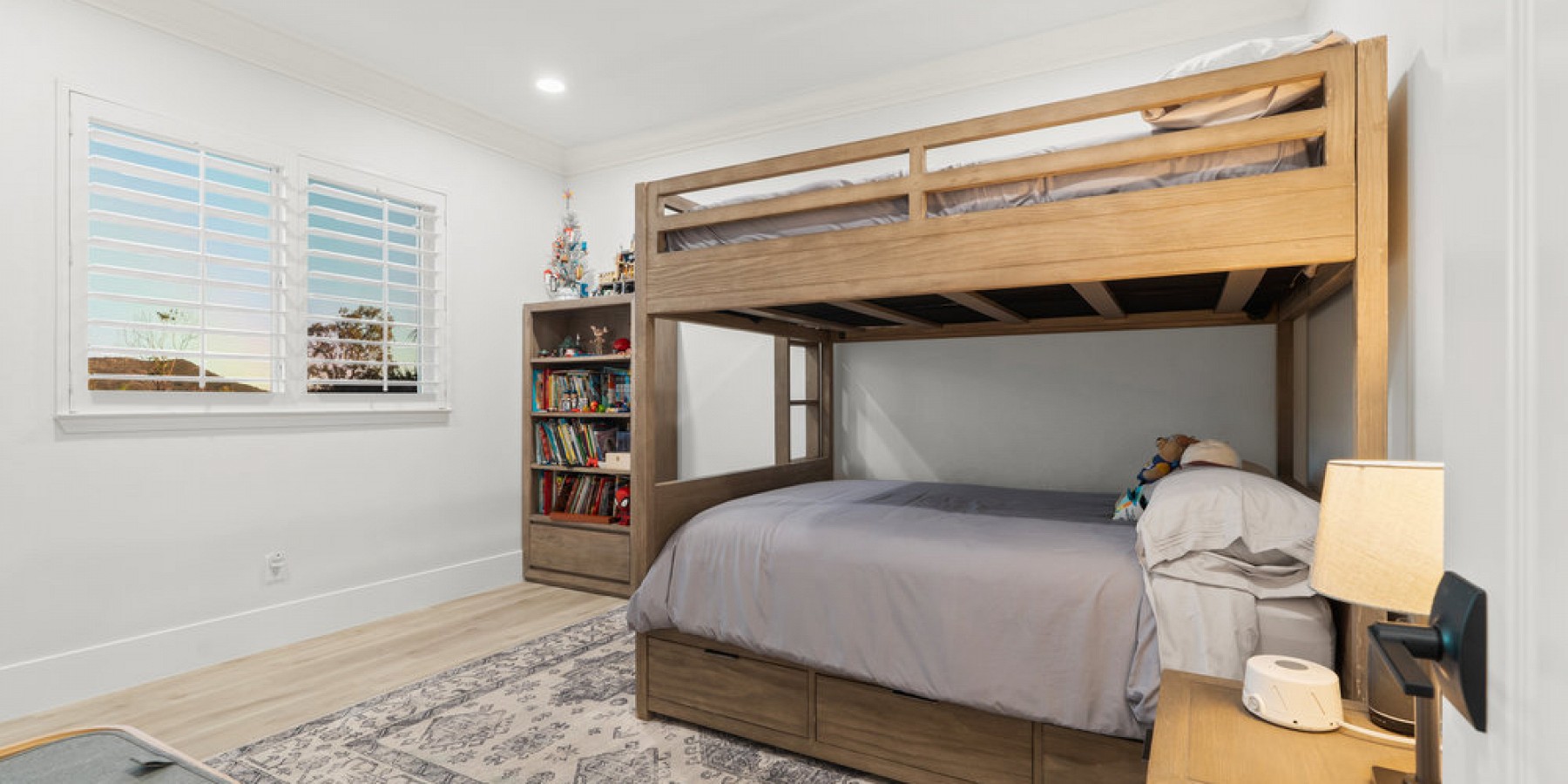 106 Via Ricardo, Newbury Park, CA 91320