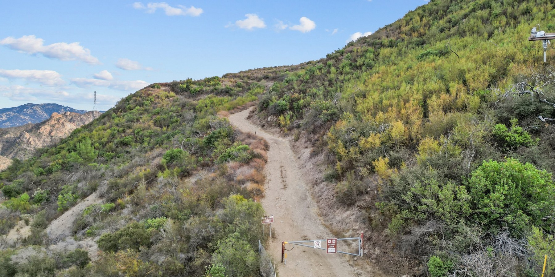 29152 Crags Dr, Agoura Hills, CA 91301