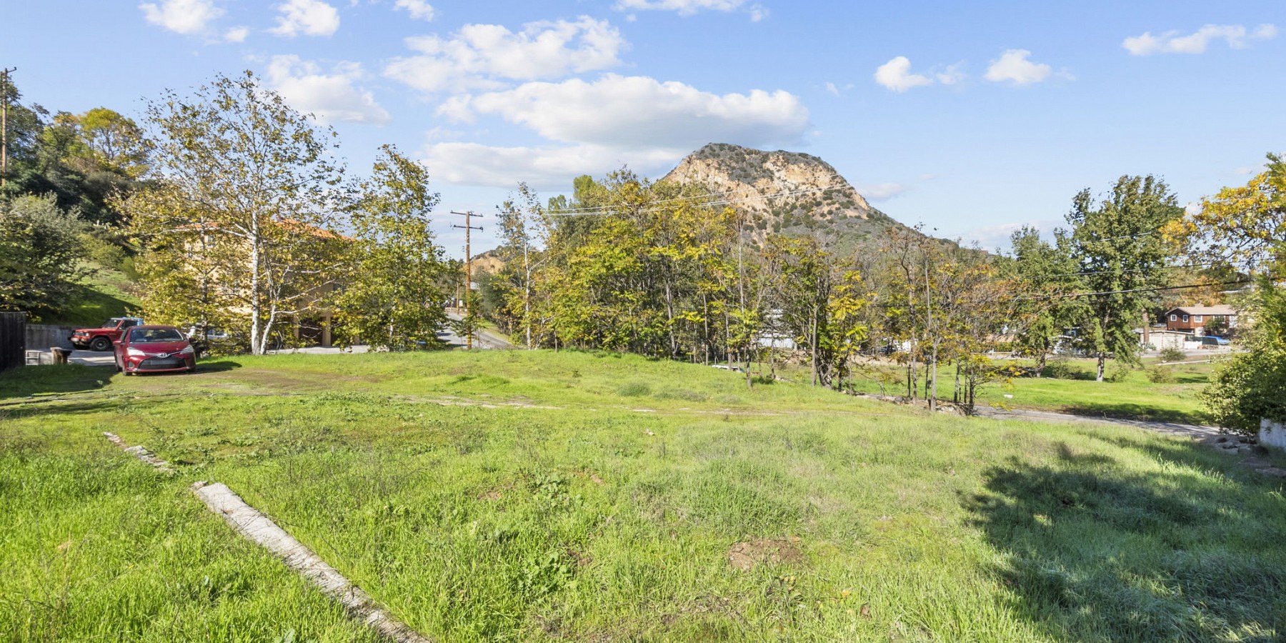 29152 Crags Dr, Agoura Hills, CA 91301