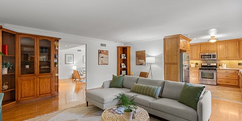 2149 Stoneman Dr, Simi Valley, CA 90365