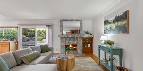 2149 Stoneman Dr, Simi Valley, CA 90365