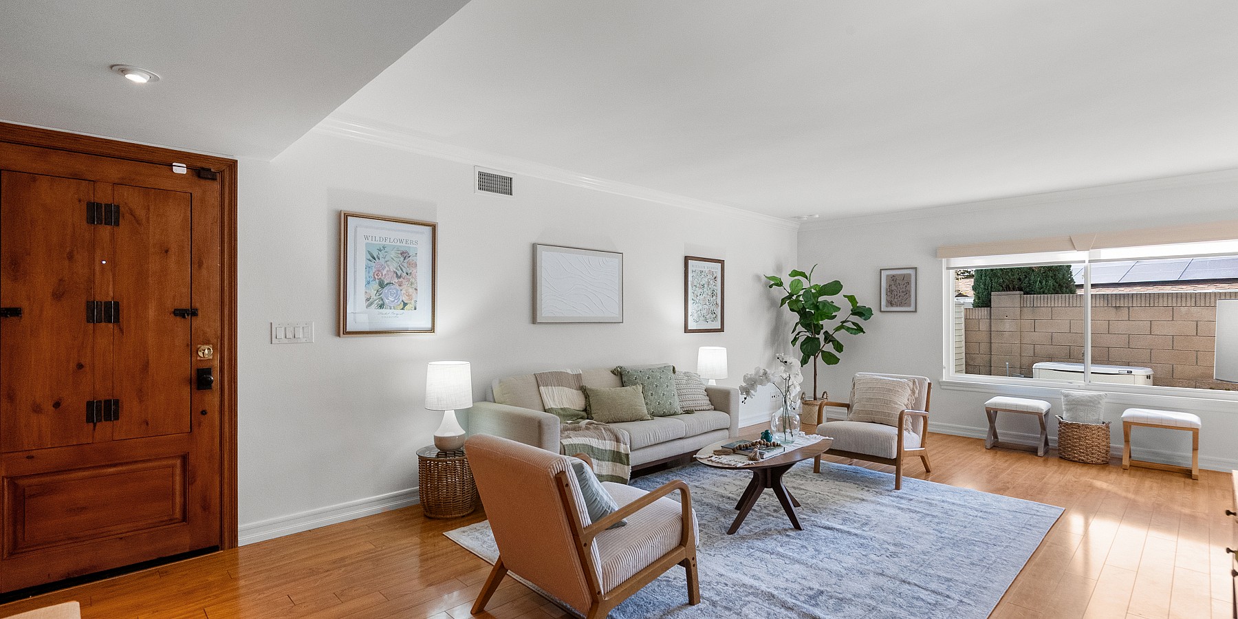 2149 Stoneman Dr, Simi Valley, CA 90365