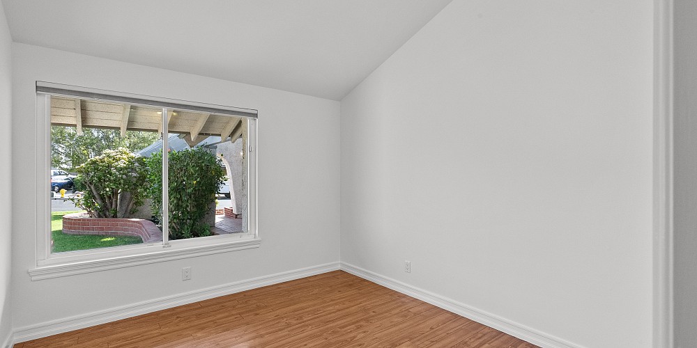 2149 Stoneman Dr, Simi Valley, CA 90365