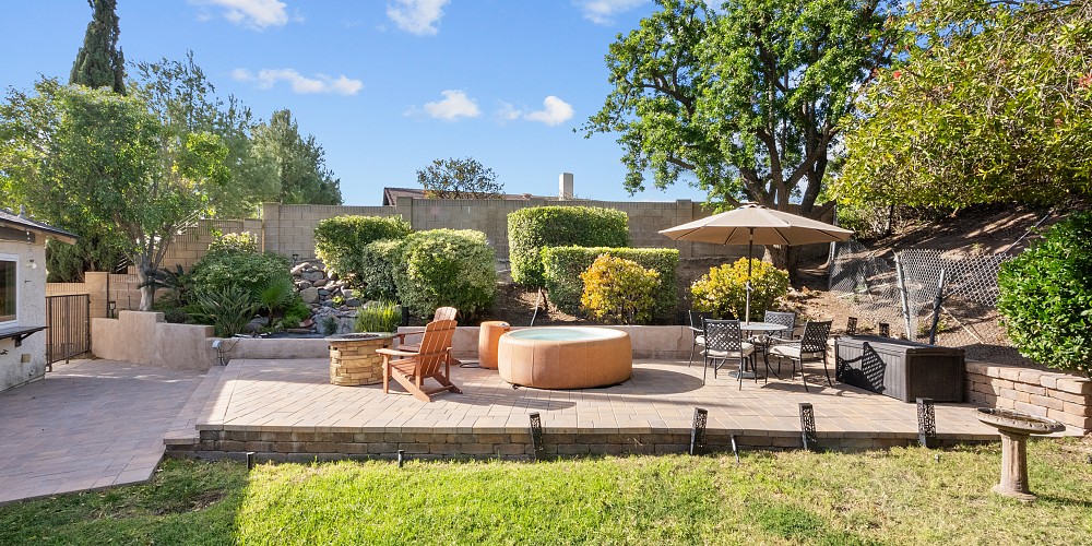 2149 Stoneman Dr, Simi Valley, CA 90365