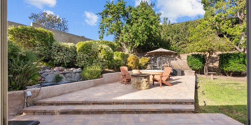 2149 Stoneman Dr, Simi Valley, CA 90365