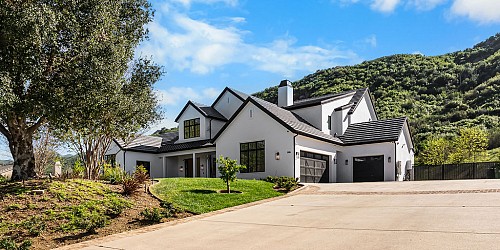 2036 Shadow Creek Drive, Agoura Hills, CA 91301