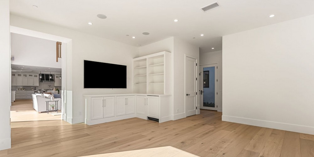 2036 Shadow Creek Drive, Agoura Hills, CA 91301