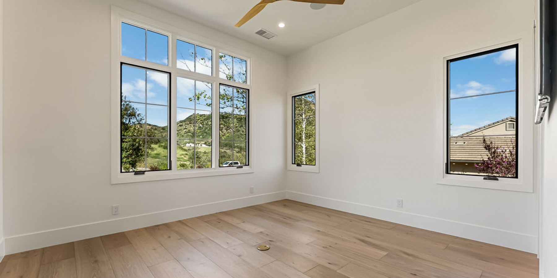 2036 Shadow Creek Drive, Agoura Hills, CA 91301