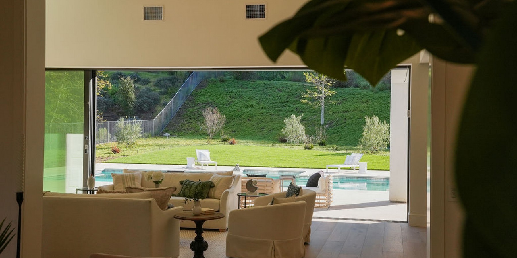 2036 Shadow Creek Drive, Agoura Hills, CA 91301