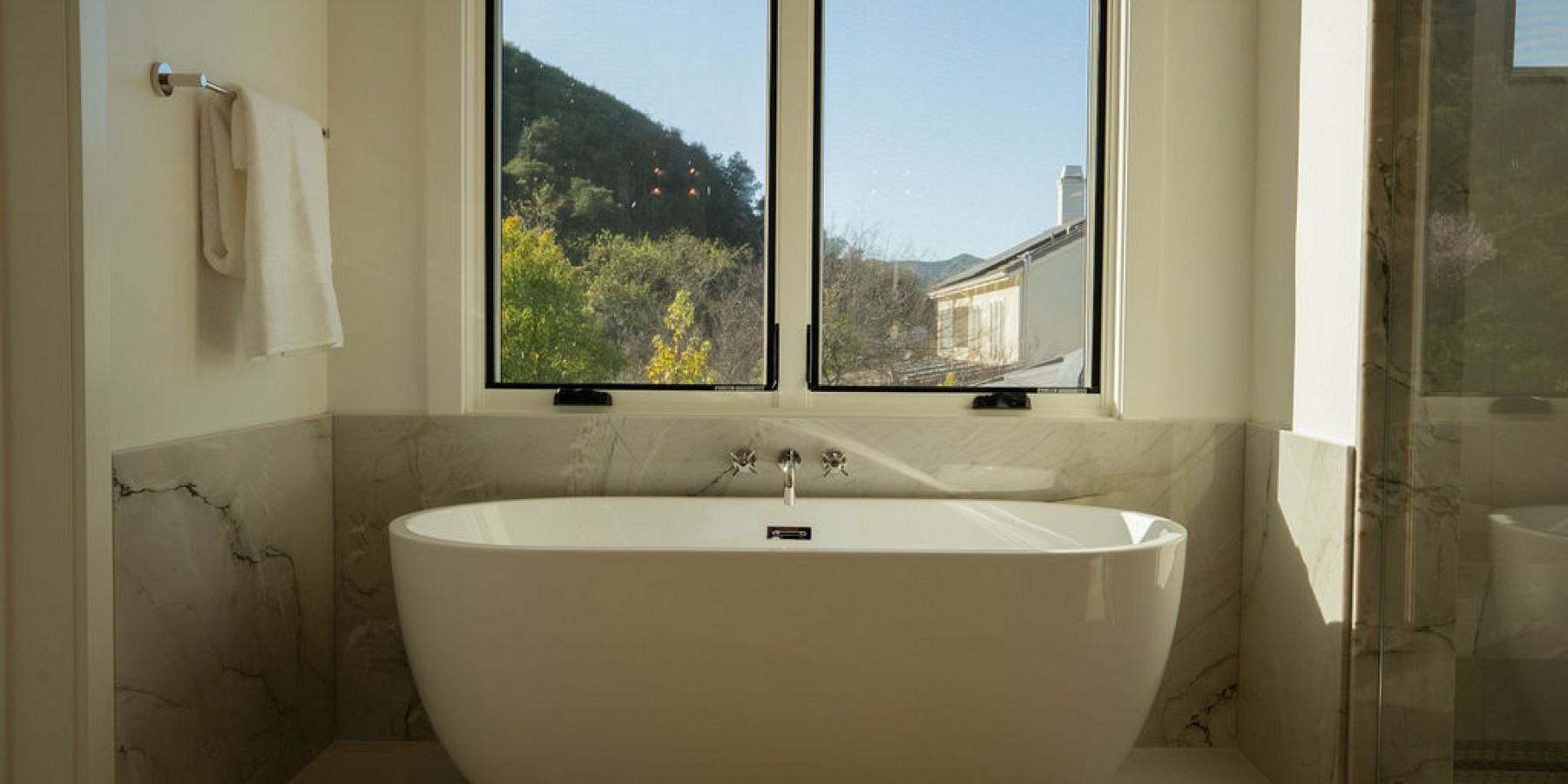 2036 Shadow Creek Drive, Agoura Hills, CA 91301