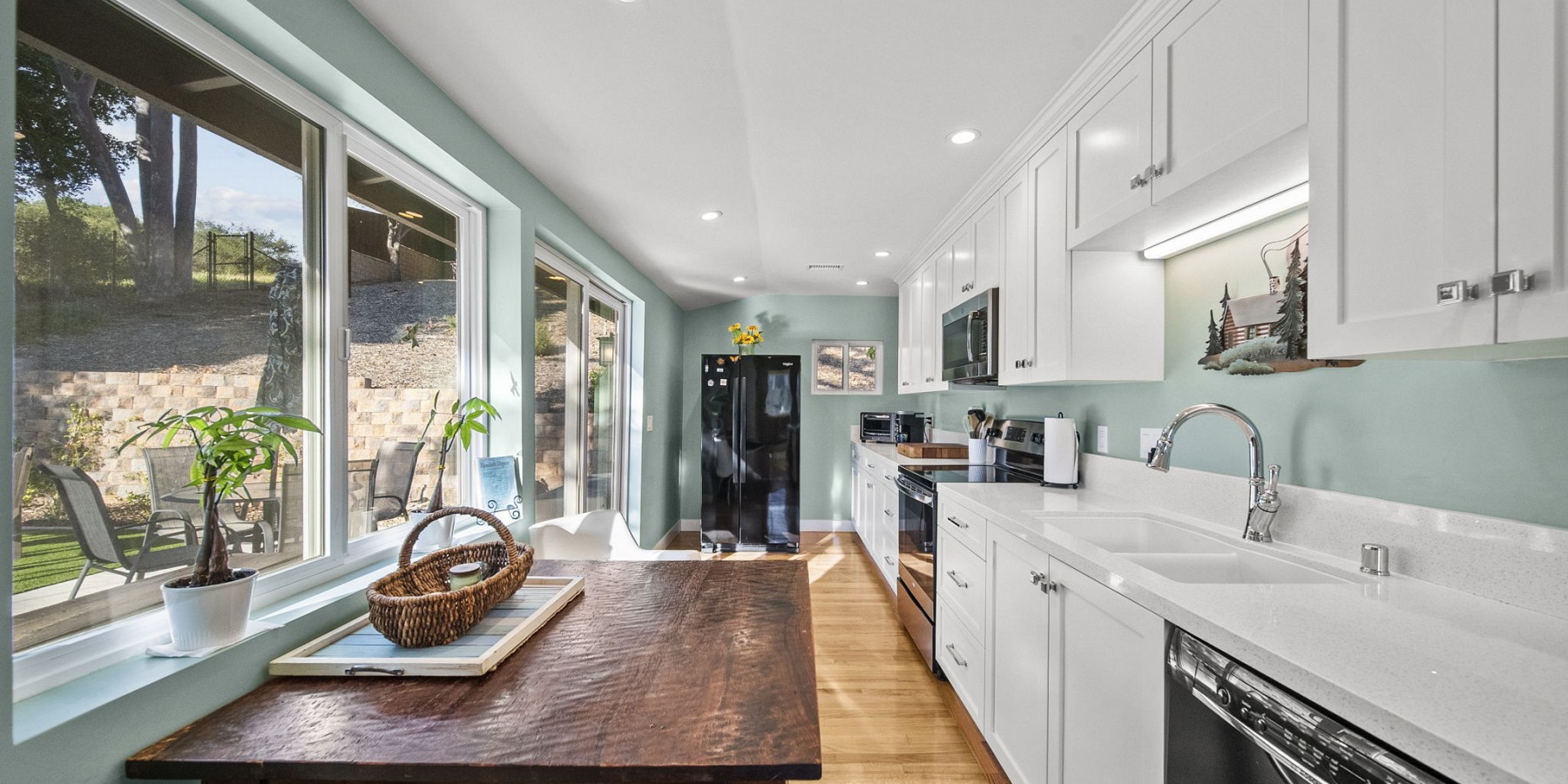 2375 Laguna Circle, Agoura Hills, CA 91301