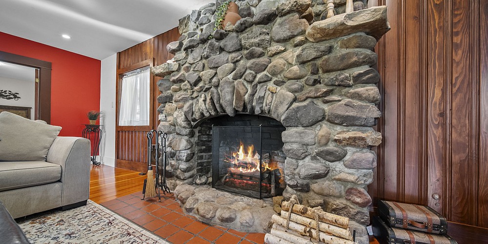 2375 Laguna Circle, Agoura Hills, CA 91301