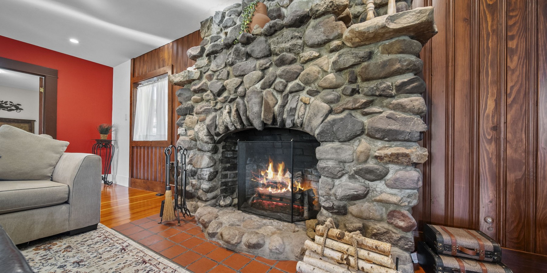 2375 Laguna Circle, Agoura Hills, CA 91301