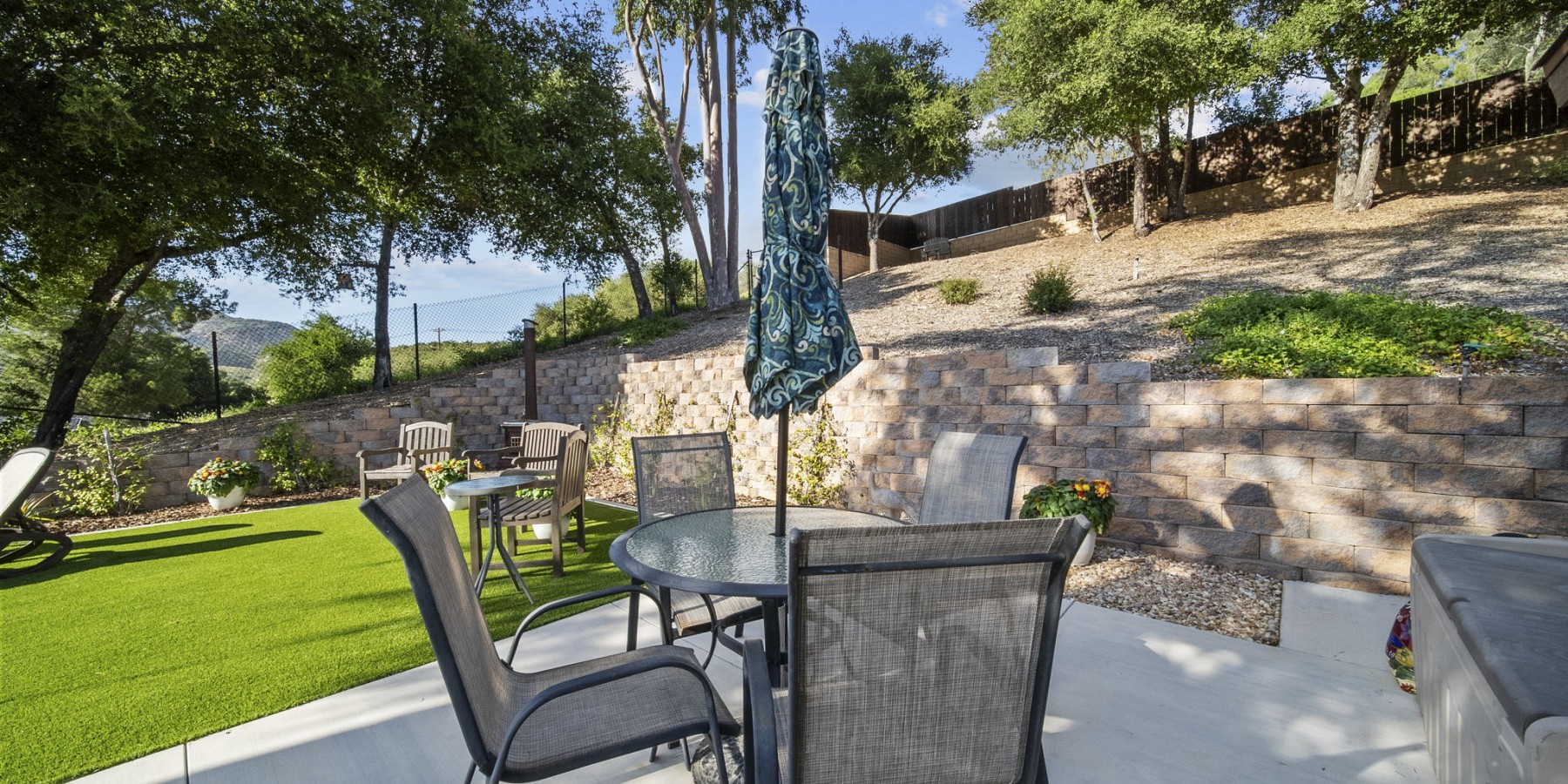 2375 Laguna Circle, Agoura Hills, CA 91301