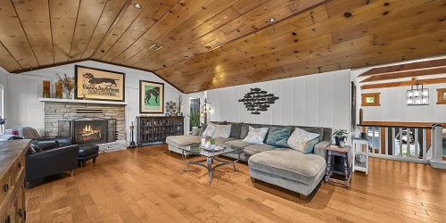 2315 Terrace Lane, Agoura Hills, CA 91301